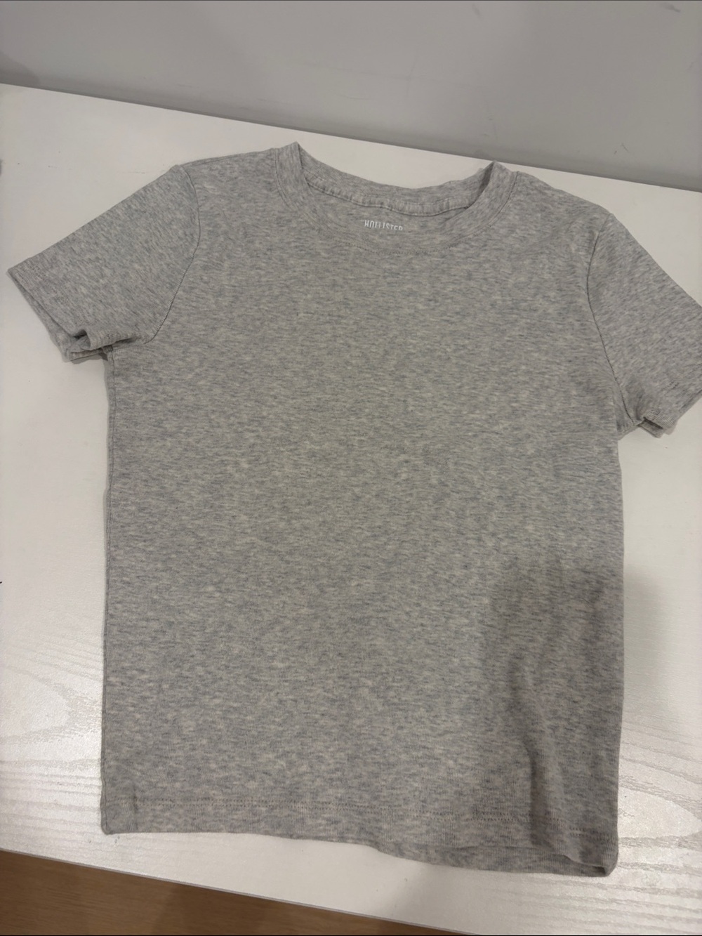 Hollister Heather Gray Short-Sleeve Kids Tee